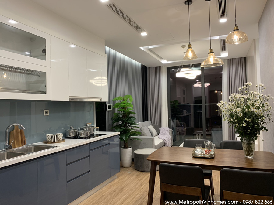 Không gian phòng khách căn hộ Vinhomes Metropolis M2 đủ đồ 1 phòng ngủ.